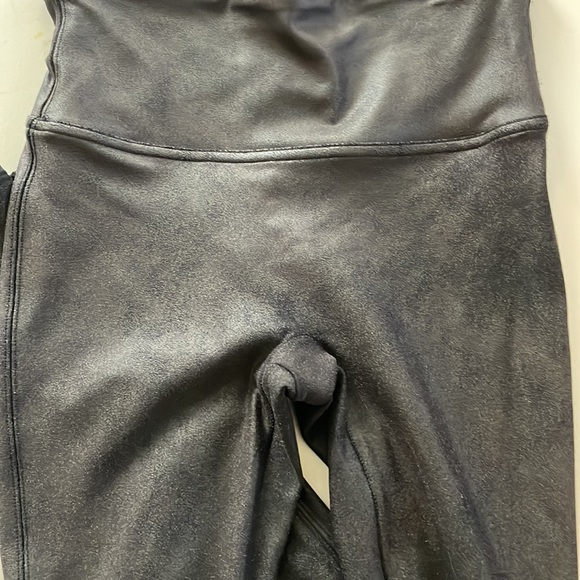 Spanx Faux Leather Leggings - Picture 9 of 10